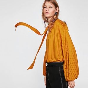 Zara Textured Weave T-Shirt with Bow